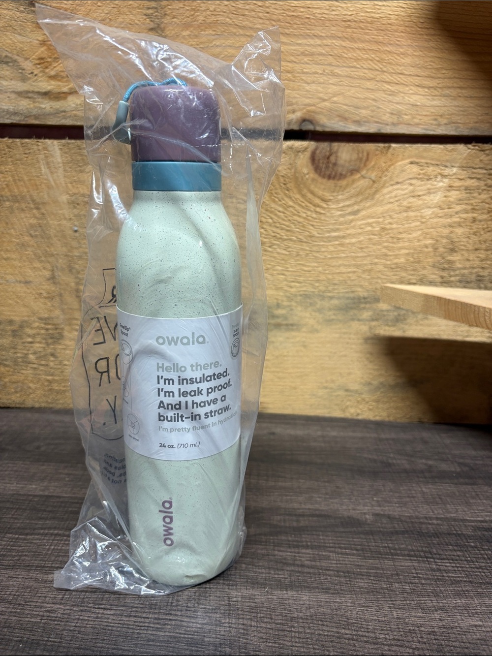 Owala Insulated 24 oz FreeSip Twist Top Bottle - Confetti